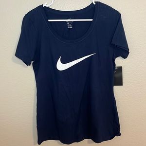 NIKE NWT Womens Navy Blue Graphic Tee Shirt